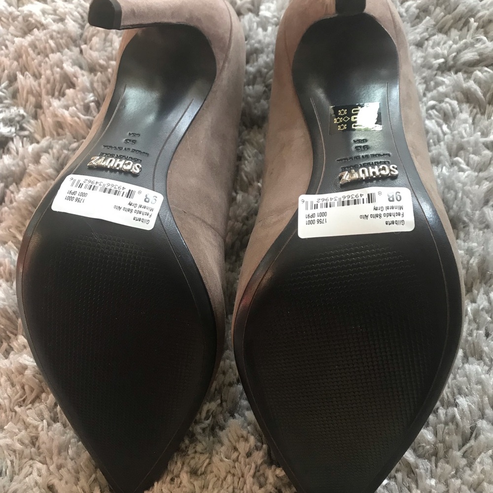 Pumps - Picture 3 of 5